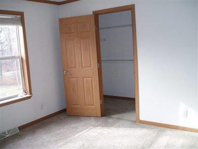 1087 E North St, Ligonier, IN 46767 photo 13