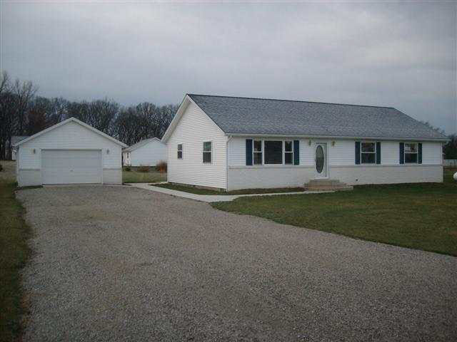3325 W Quiet Rd, Albion, IN 46701 photo 2