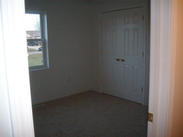 3325 W Quiet Rd, Albion, IN 46701 photo 15