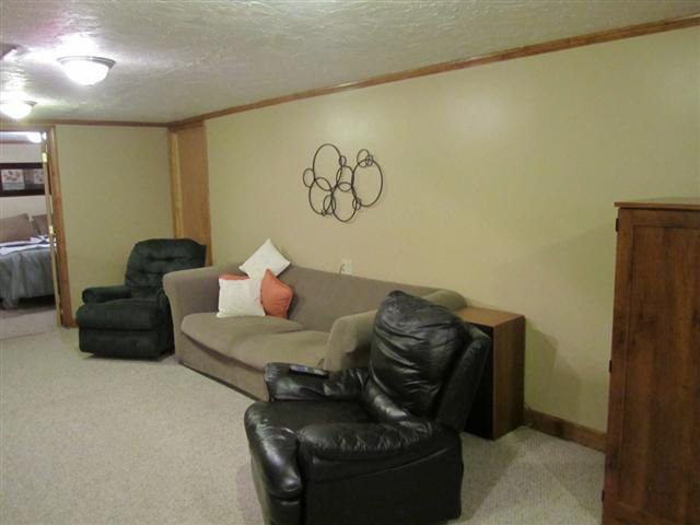 109 Orchard Dr, Auburn, IN 46706 photo 16