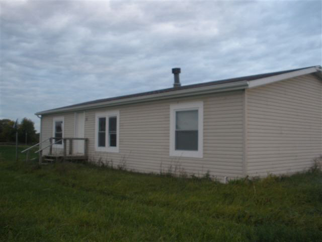 3278 S 600 W, Pleasant Lake, IN 46779 photo 2