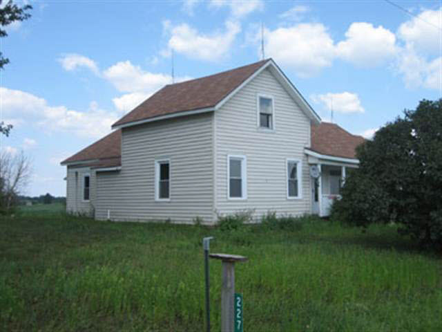 2277 County Road 20, Waterloo, IN 46793 photo 2