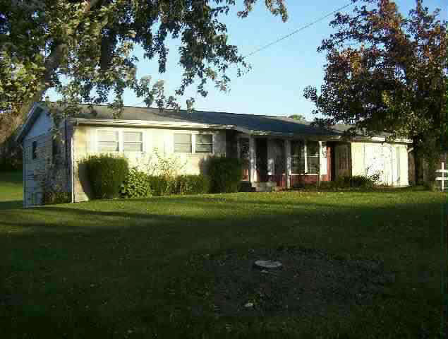 718 N Townline Rd, Lagrange, IN 46761 photo 1