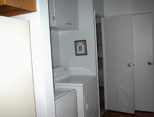 207 S Mountain St, Lagrange, IN 46761 photo 3
