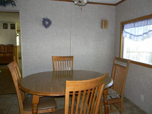 312 N Main St, Topeka, IN 46571 photo 13