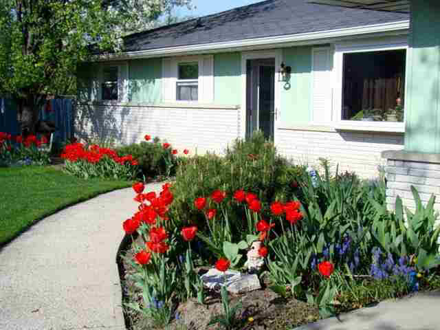 6015 Goodfellow Dr, Fort Wayne, IN 46835 photo 2