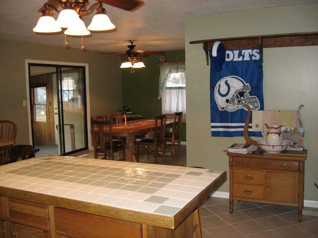 7320 Clemson Dr, Fort Wayne, IN 46819 photo 3