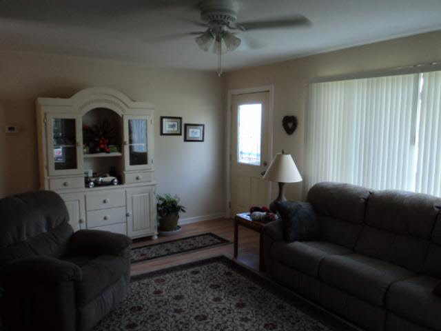 808 S Wayne St, Hamilton, IN 46742 photo 4