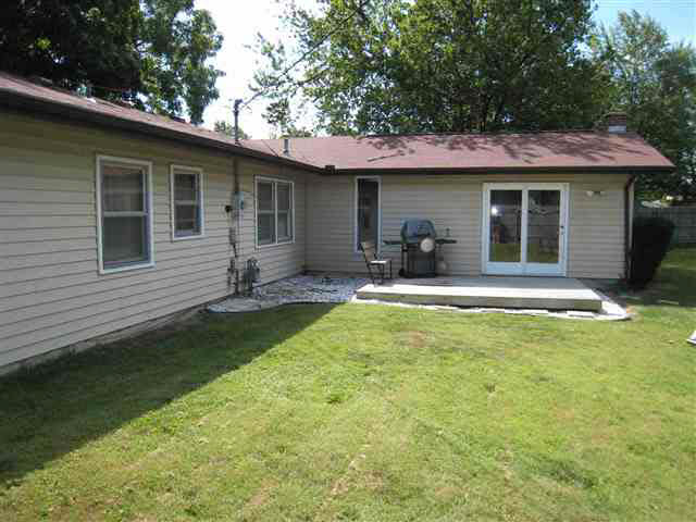 301 N Clark St, Auburn, IN 46706 photo 13