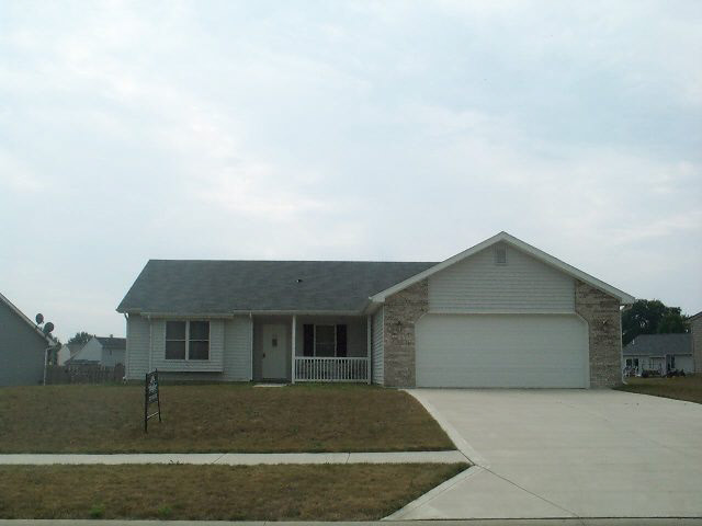 315 Willard Dr, Auburn, IN 46706 photo 1