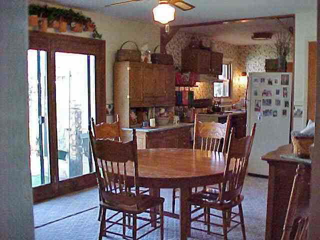 1010 W Second St, Ligonier, IN 46767 photo 2