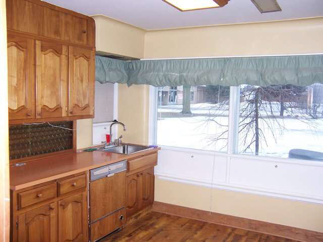 1303 S Randolph St, Garrett, IN 46738 photo 7