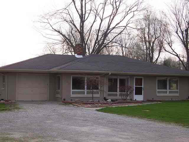 1303 S Randolph St, Garrett, IN 46738 photo 1
