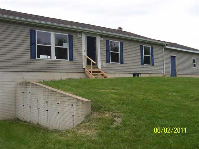 0405 N 450e, Lagrange, IN 46761 photo 2