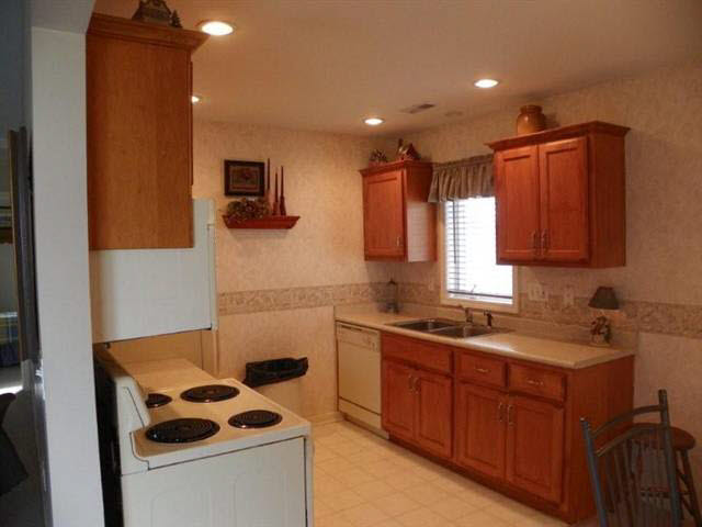1002 Ashwood Dr, Auburn, IN 46706 photo 12