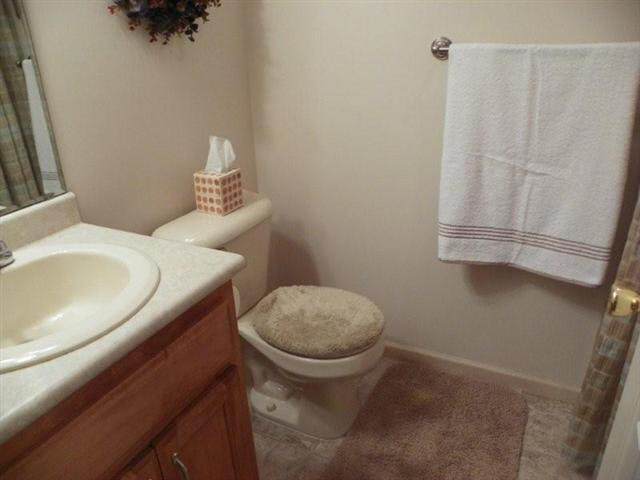 1002 Ashwood Dr, Auburn, IN 46706 photo 7