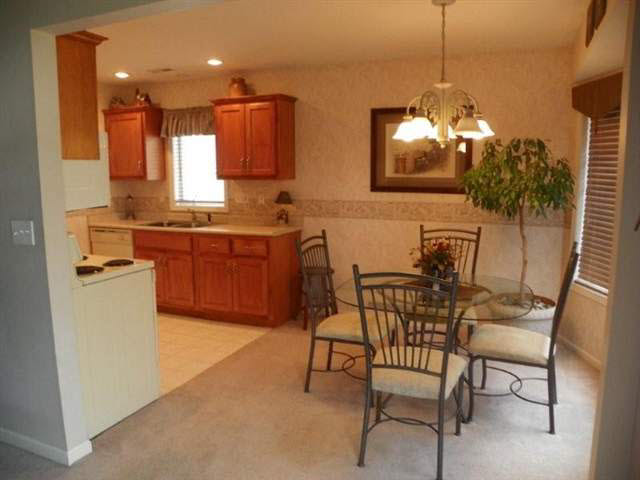 1002 Ashwood Dr, Auburn, IN 46706 photo 14