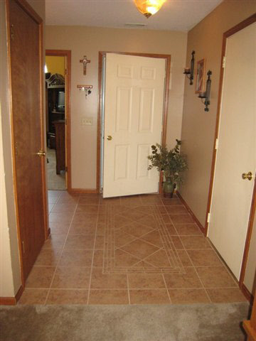 1207 Timber Trce, Auburn, IN 46706 photo 9
