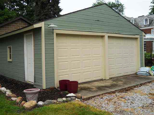 728 Richmond St, Kendallville, IN 46755 photo 4