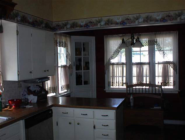 437 N Park Ave, Kendallville, IN 46755 photo 9