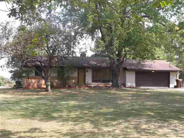 13 Thornwood Dr, Garrett, IN 46738 photo 1