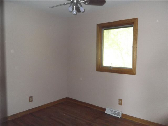13 Thornwood Dr, Garrett, IN 46738 photo 13