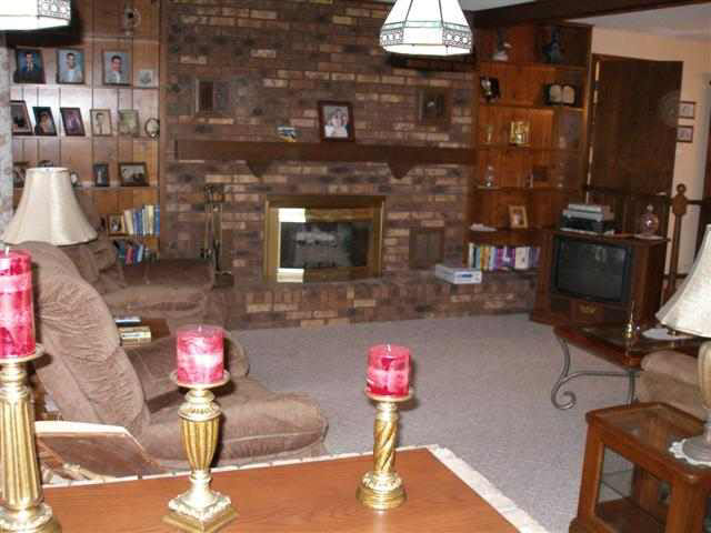 303 Woods Dr, Albion, IN 46701 photo 6