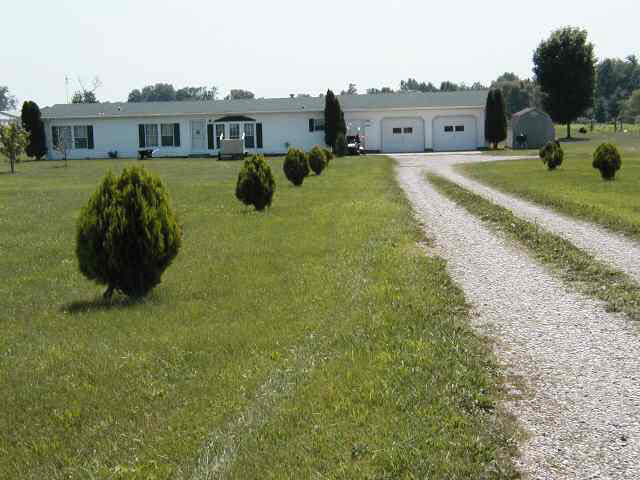 2840 W 200 N, Lagrange, IN 46761 photo 1