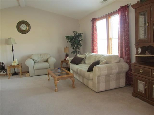 1205 Virginia Ln, Auburn, IN 46706 photo 14