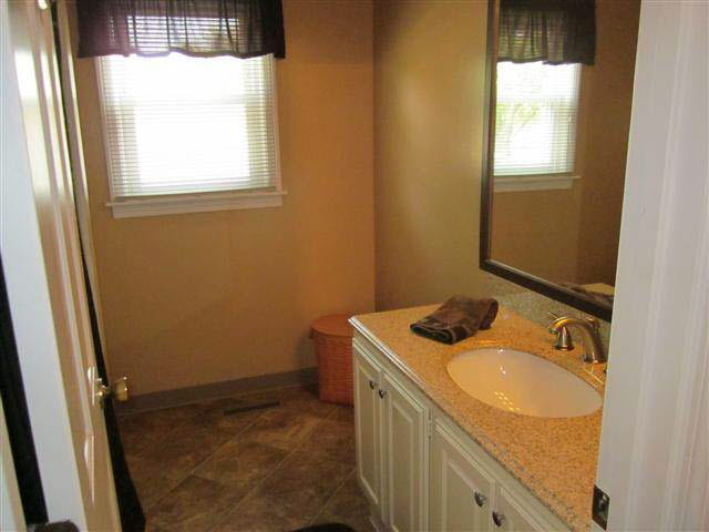 514 N Liberty Dr, Albion, IN 46701 photo 11
