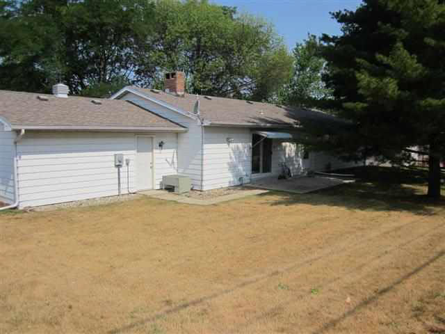514 N Liberty Dr, Albion, IN 46701 photo 4