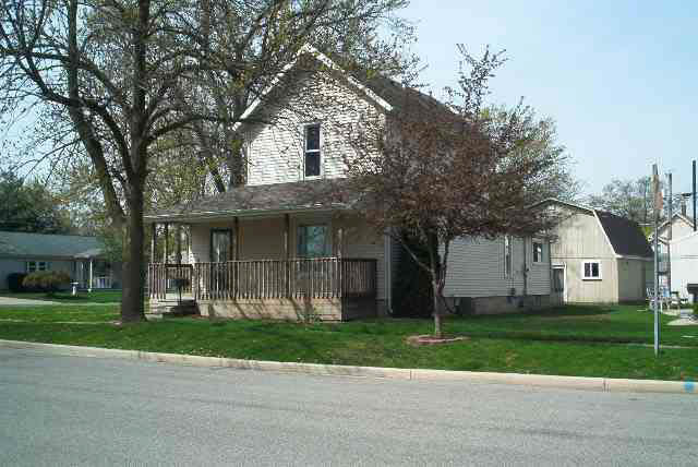 710 S Walsh St, Garrett, IN 46738 photo 2