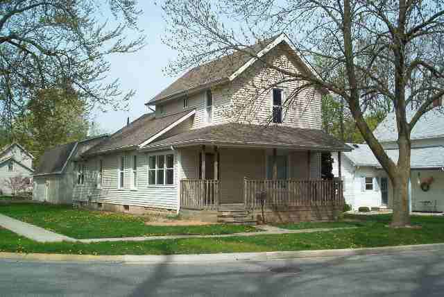 710 S Walsh St, Garrett, IN 46738 photo 1