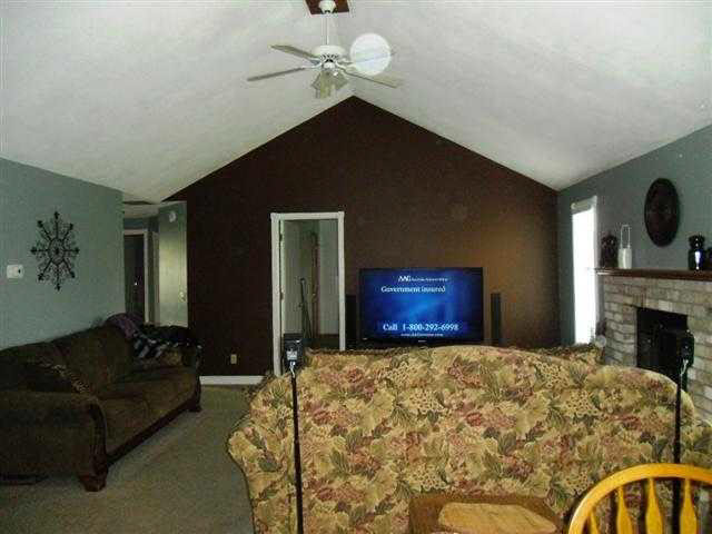 209 Knoll Ridge Blvd, Kendallville, IN 46755 photo 5