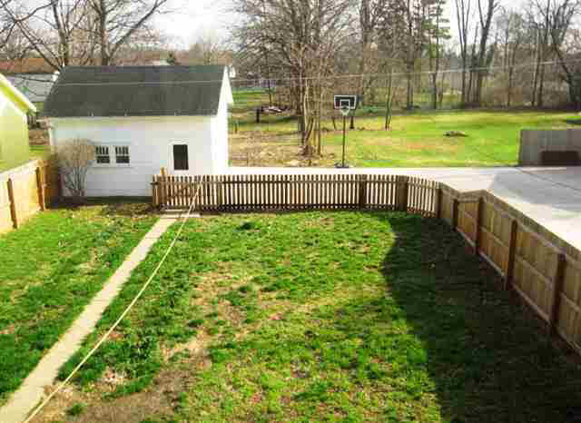 428 E Diamond St, Kendallville, IN 46755 photo 5