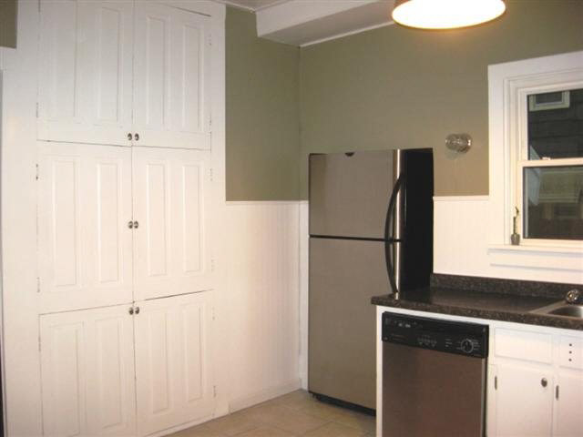 428 E Diamond St, Kendallville, IN 46755 photo 11