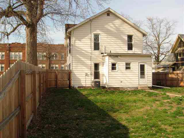 428 E Diamond St, Kendallville, IN 46755 photo 4