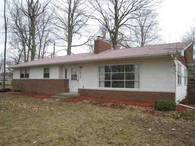2032 Walden Dr, Auburn, IN 46706 photo 1