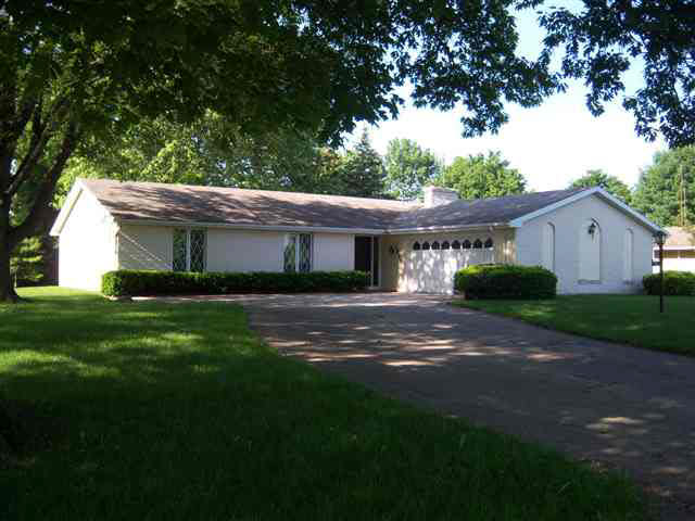 1817 Maple Ln, Garrett, IN 46738 photo 2