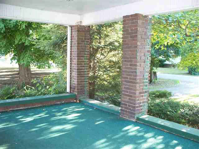 509 Sixth St, Howe, IN 46746 photo 3