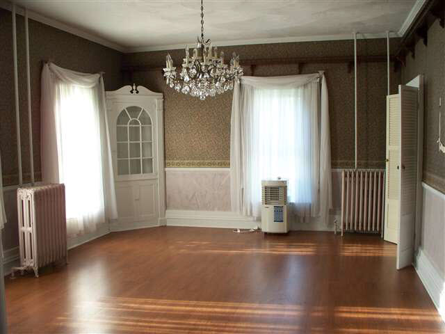 509 Sixth St, Howe, IN 46746 photo 8