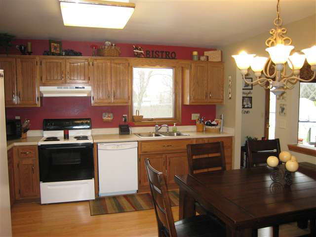 1104 Elm St, Auburn, IN 46706 photo 7