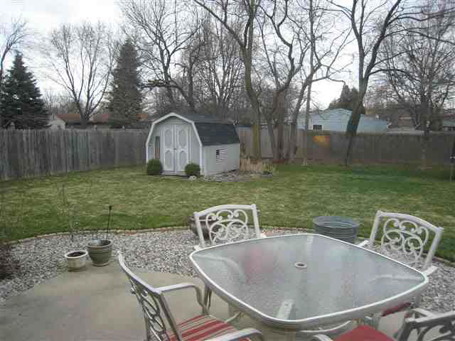 1104 Elm St, Auburn, IN 46706 photo 14