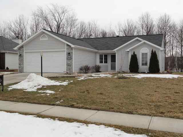 2114 Glen Hollow Dr, Auburn, IN 46706 photo 1