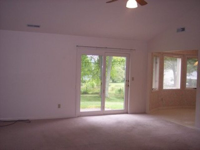 906 Elm St, Auburn, IN 46706 photo 4