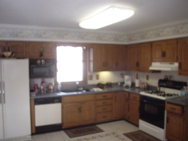 700 Bluffview Dr, Angola, IN 46703 photo 2