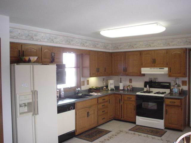 700 Bluffview Dr, Angola, IN 46703 photo 3