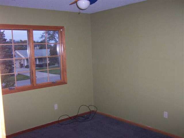 204 Meadowmere Dr, Butler, IN 46721 photo 9