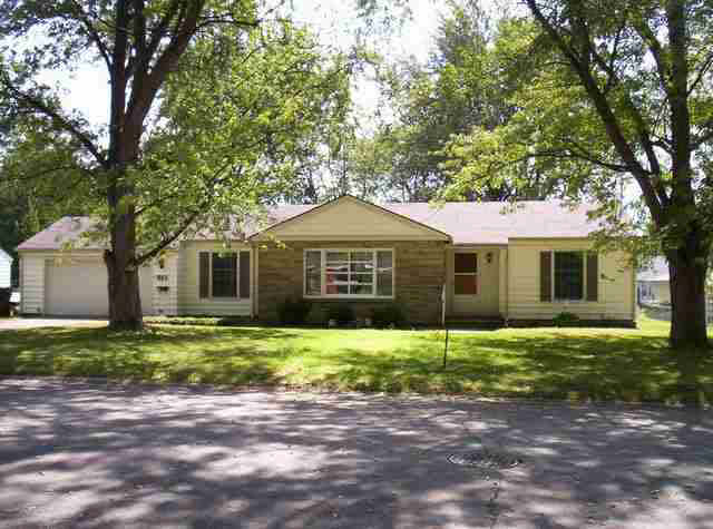 911 E Third St, Auburn, IN 46706 photo 1