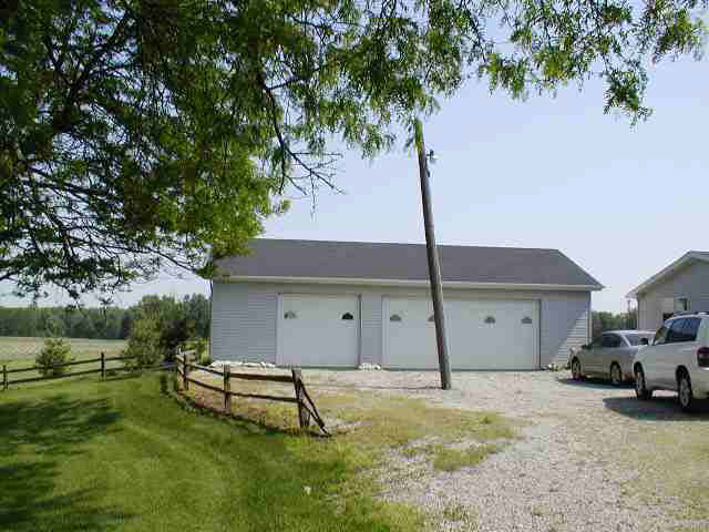 1425 County Road 34, Auburn, IN 46706 photo 2
